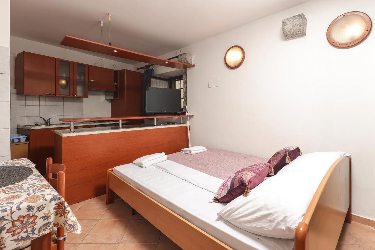 דירות קרק Casa Di Nives מראה חיצוני תמונה