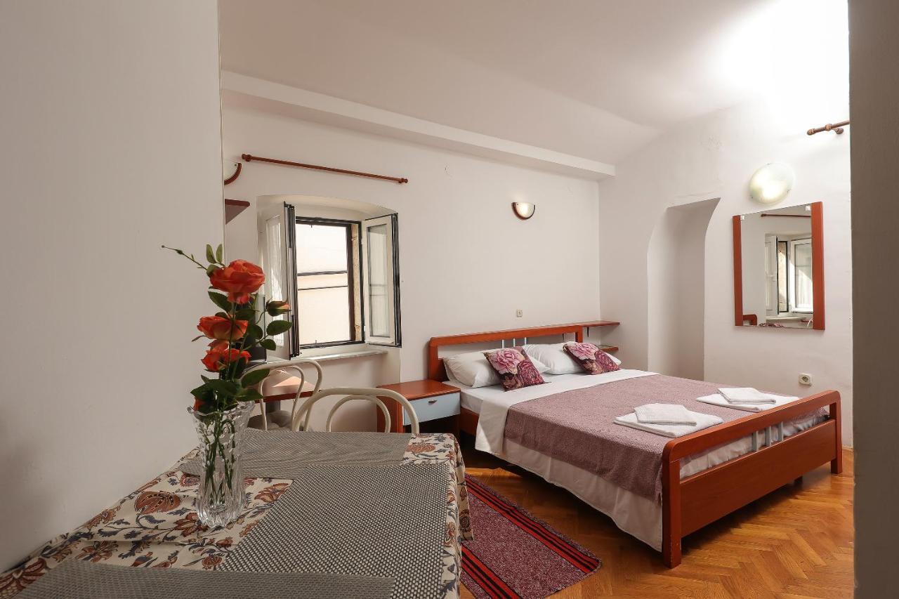 דירות קרק Casa Di Nives מראה חיצוני תמונה